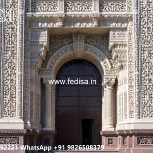Classic Villa Design with Elegant Decorative Pillars No-4009