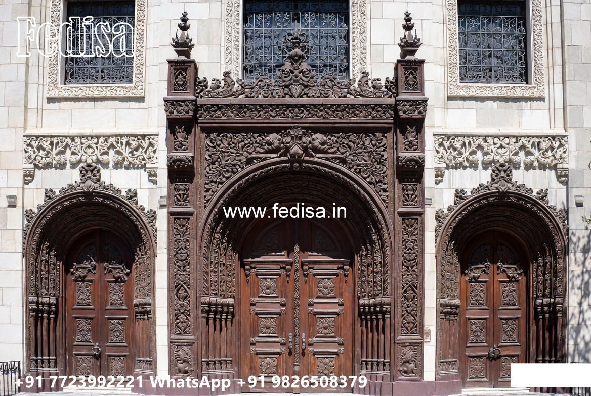 Classic House Design with Elegant Exterior Architecture No-4204