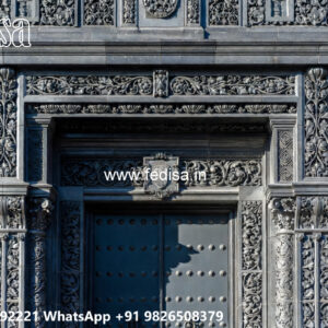 Classic House Design with Spacious Interior Layout No-4240