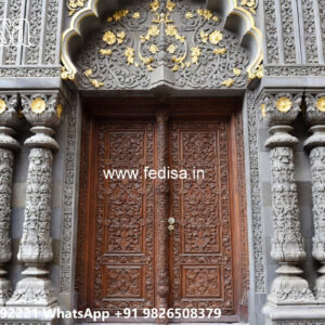Classic House Design with Artistic Decorative Elements No-4250