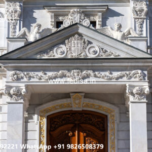 Classic House Design with Elegant Balcony Concepts No-4664