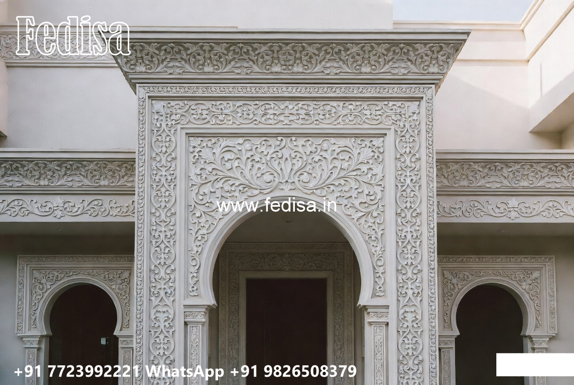 Classic Villa Design with Decorative Wooden Details No-4868