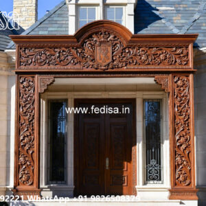 Classic House Design with Rich Wooden Interiors No-5595