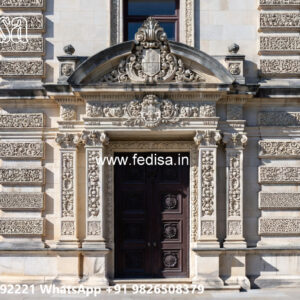 Classic House Design with Elegant Traditional Interiors No-5629