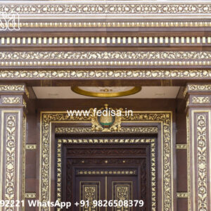 Classic House Design with Stylish Traditional Decor No-5663