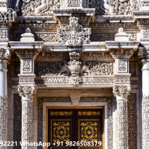 Classic House Design with Beautiful Open Courtyard No-5669
