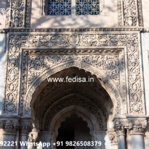 Classic House Design with Traditional Architectural Beauty No-6047