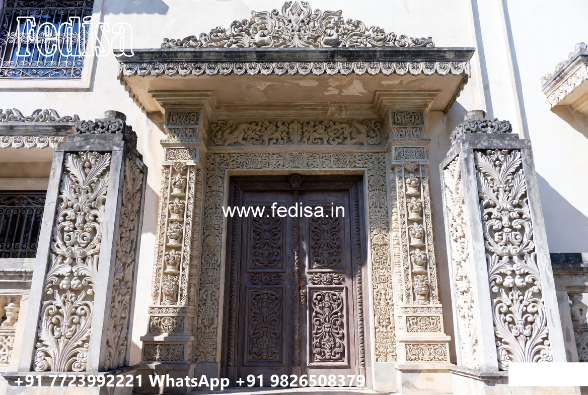 Classic House Design with Elegant Entryway Decor No-6072