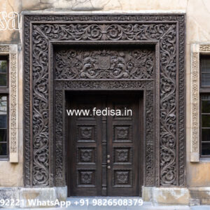 Classic House Design with Elegant Balcony Railings No-6107