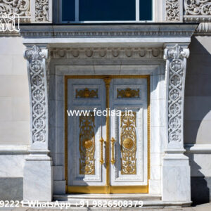 Classic Villa Design with Spacious Family Living Areas No-6236