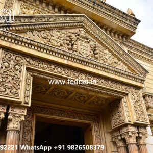 Classic House Design with Stylish Traditional Decor No-6563