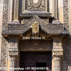 Classic House Design with Beautiful Garden Landscape No-6921