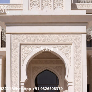 Classic House Design with Beautiful Terrace Spaces No-6937
