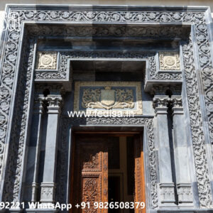 Classic House Design with Rich Color Combinations No-6961