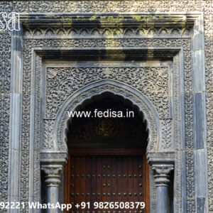 Classic House Design with Stylish Entrance Lighting No-7030