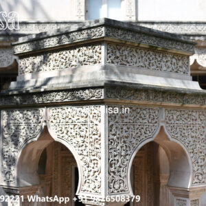 Classic House Design with Timeless Architectural Charm No-7404
