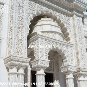 Classic House Design with Elegant Balcony Railings No-7457