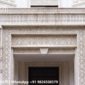 Classic Villa Design with Beautiful Wooden Interiors No-7972